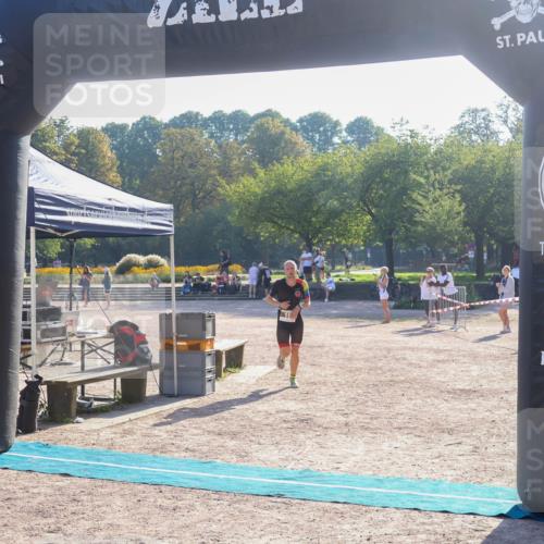 08.09.2024 - Stadtparktriathlon Luisa Fischer http://msf.ph/oto/7031524 08.09.2024 09:38:01 Ziel 19 meine-sportfotos.de