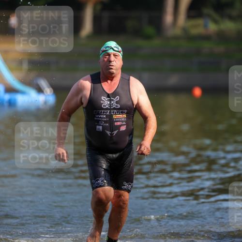 08.09.2024 - Stadtparktriathlon Michael Strokosch http://msf.ph/oto/7031527 08.09.2024 10:59:31 Schwimmen 528 meine-sportfotos.de