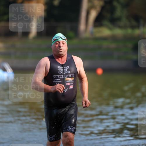 08.09.2024 - Stadtparktriathlon Michael Strokosch http://msf.ph/oto/7031531 08.09.2024 10:59:32 Schwimmen 528 meine-sportfotos.de