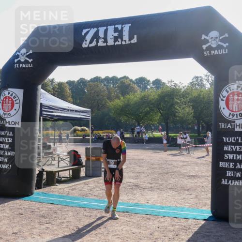 08.09.2024 - Stadtparktriathlon Luisa Fischer http://msf.ph/oto/7031535 08.09.2024 09:38:03 Ziel 19 meine-sportfotos.de