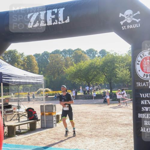 08.09.2024 - Stadtparktriathlon Luisa Fischer http://msf.ph/oto/7031552 08.09.2024 09:38:29 Ziel 49, 77 meine-sportfotos.de