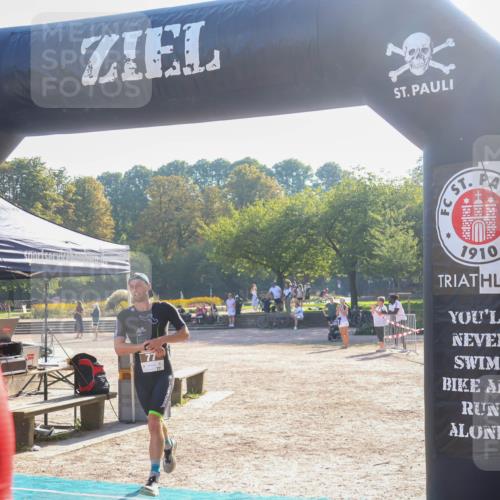 08.09.2024 - Stadtparktriathlon Luisa Fischer http://msf.ph/oto/7031554 08.09.2024 09:38:29 Ziel 49, 77 meine-sportfotos.de