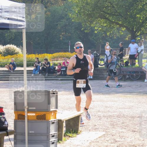 08.09.2024 - Stadtparktriathlon Luisa Fischer http://msf.ph/oto/7031557 08.09.2024 09:38:41 Ziel 59 meine-sportfotos.de