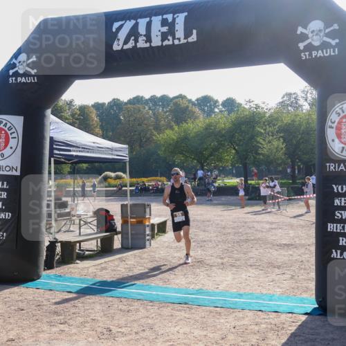 08.09.2024 - Stadtparktriathlon Luisa Fischer http://msf.ph/oto/7031563 08.09.2024 09:38:43 Ziel 51, 59 meine-sportfotos.de