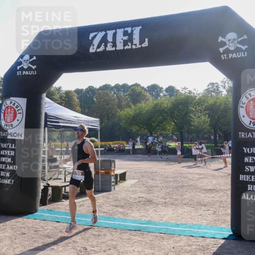 08.09.2024 - Stadtparktriathlon Luisa Fischer http://msf.ph/oto/7031569 08.09.2024 09:38:43 Ziel 51, 59 meine-sportfotos.de
