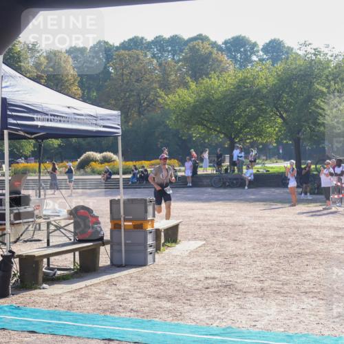 08.09.2024 - Stadtparktriathlon Luisa Fischer http://msf.ph/oto/7031571 08.09.2024 09:38:46 Ziel 51, 59 meine-sportfotos.de