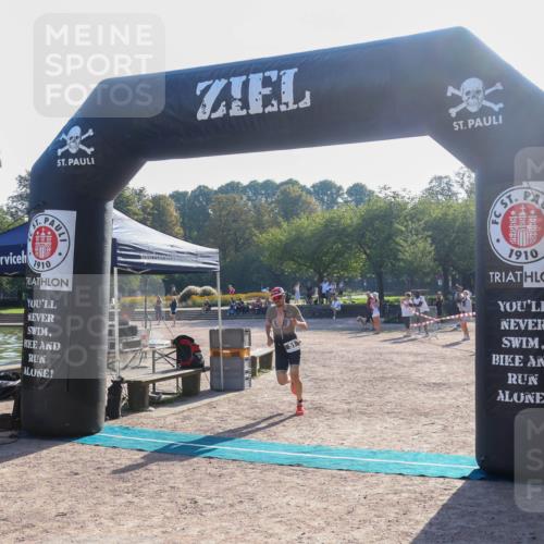 08.09.2024 - Stadtparktriathlon Luisa Fischer http://msf.ph/oto/7031579 08.09.2024 09:38:48 Ziel 51, 59 meine-sportfotos.de