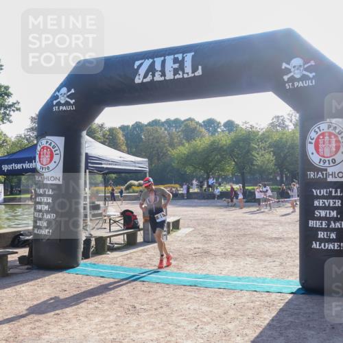 08.09.2024 - Stadtparktriathlon Luisa Fischer http://msf.ph/oto/7031581 08.09.2024 09:38:49 Ziel 35, 51, 59 meine-sportfotos.de