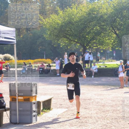 08.09.2024 - Stadtparktriathlon Luisa Fischer http://msf.ph/oto/7031614 08.09.2024 09:39:07 Ziel 68 meine-sportfotos.de