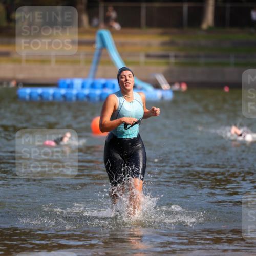 08.09.2024 - Stadtparktriathlon Michael Strokosch http://msf.ph/oto/7031636 08.09.2024 11:11:39 Schwimmen 581 meine-sportfotos.de
