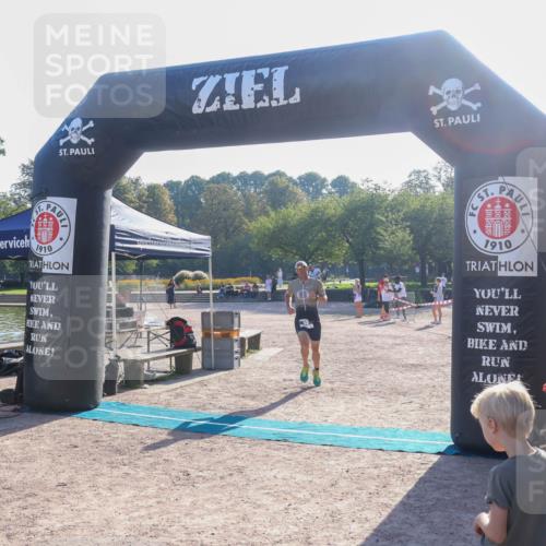 08.09.2024 - Stadtparktriathlon Luisa Fischer http://msf.ph/oto/7031638 08.09.2024 09:39:18 Ziel 48 meine-sportfotos.de