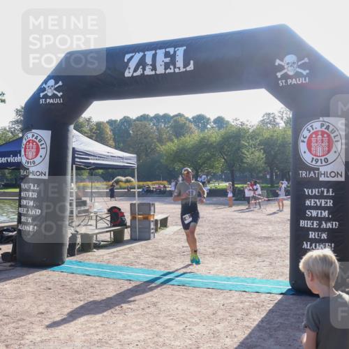 08.09.2024 - Stadtparktriathlon Luisa Fischer http://msf.ph/oto/7031641 08.09.2024 09:39:18 Ziel 48 meine-sportfotos.de