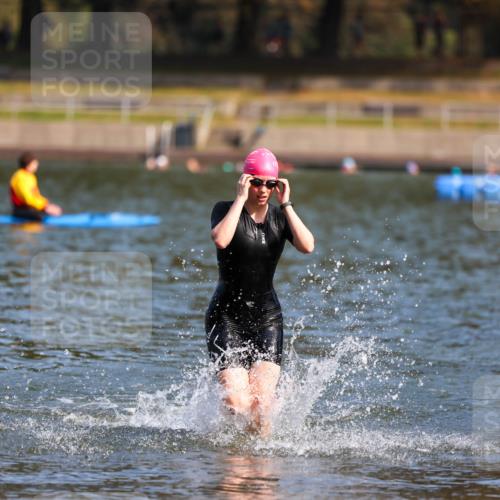 08.09.2024 - Stadtparktriathlon Michael Strokosch http://msf.ph/oto/7031689 08.09.2024 11:11:57 Schwimmen 568, 593, 602, 655 meine-sportfotos.de