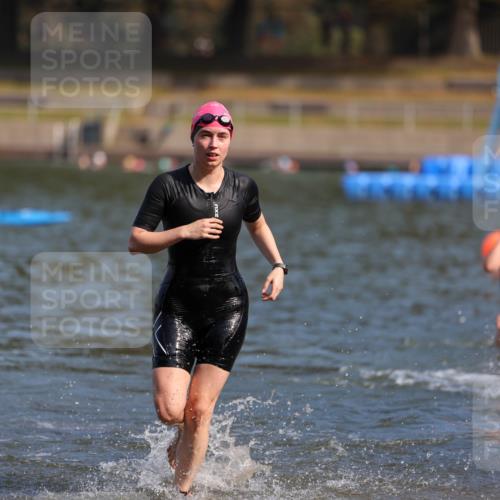 08.09.2024 - Stadtparktriathlon Michael Strokosch http://msf.ph/oto/7031701 08.09.2024 11:11:59 Schwimmen 568, 593, 602, 644, 655 meine-sportfotos.de
