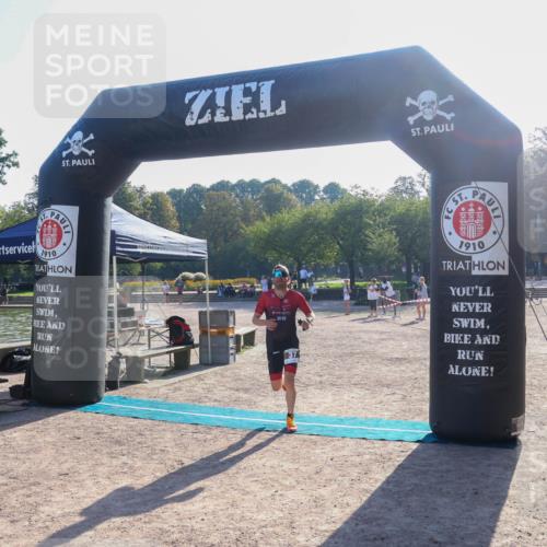 08.09.2024 - Stadtparktriathlon Luisa Fischer http://msf.ph/oto/7031705 08.09.2024 09:40:23 Ziel 37 meine-sportfotos.de