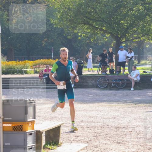 08.09.2024 - Stadtparktriathlon Luisa Fischer http://msf.ph/oto/7031716 08.09.2024 09:40:48 Ziel 66 meine-sportfotos.de