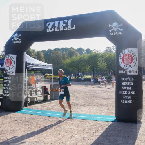 08.09.2024 - Stadtparktriathlon Luisa Fischer http://msf.ph/oto/7031732 08.09.2024 09:40:51 Ziel 66 meine-sportfotos.de