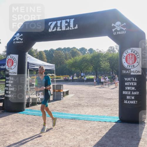 08.09.2024 - Stadtparktriathlon Luisa Fischer http://msf.ph/oto/7031736 08.09.2024 09:40:52 Ziel 66 meine-sportfotos.de