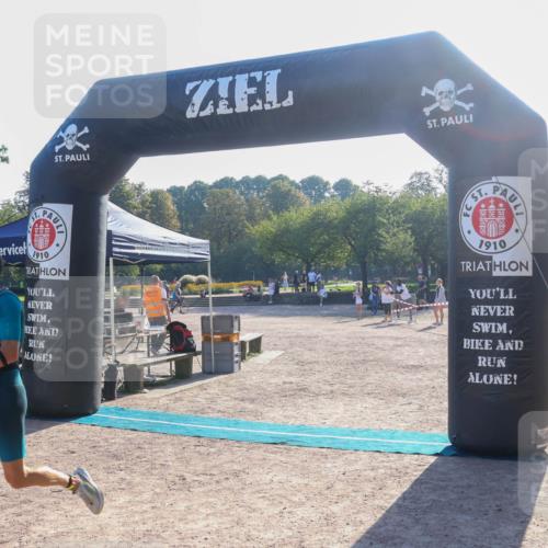 08.09.2024 - Stadtparktriathlon Luisa Fischer http://msf.ph/oto/7031738 08.09.2024 09:40:52 Ziel 66 meine-sportfotos.de