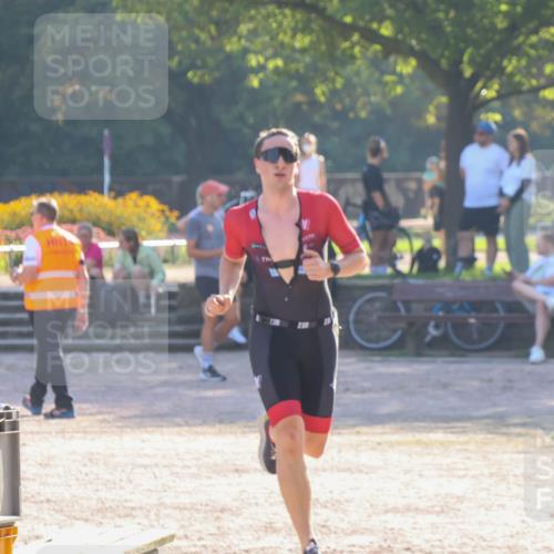 08.09.2024 - Stadtparktriathlon Luisa Fischer http://msf.ph/oto/7031742 08.09.2024 09:41:20 Ziel 39 meine-sportfotos.de