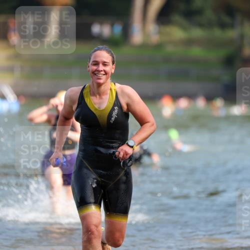 08.09.2024 - Stadtparktriathlon Michael Strokosch http://msf.ph/oto/7031756 08.09.2024 11:12:09 Schwimmen 602, 644, 655 meine-sportfotos.de