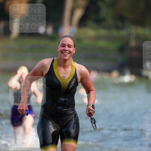 08.09.2024 - Stadtparktriathlon Michael Strokosch http://msf.ph/oto/7031762 08.09.2024 11:12:09 Schwimmen 602, 644, 655 meine-sportfotos.de