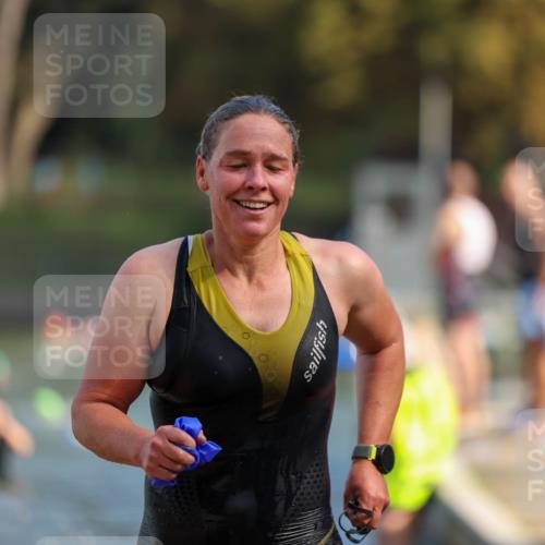 08.09.2024 - Stadtparktriathlon Michael Strokosch http://msf.ph/oto/7031773 08.09.2024 11:12:10 Schwimmen 644, 655 meine-sportfotos.de