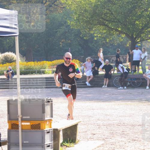 08.09.2024 - Stadtparktriathlon Luisa Fischer http://msf.ph/oto/7031778 08.09.2024 09:41:33 Ziel 29, 31 meine-sportfotos.de