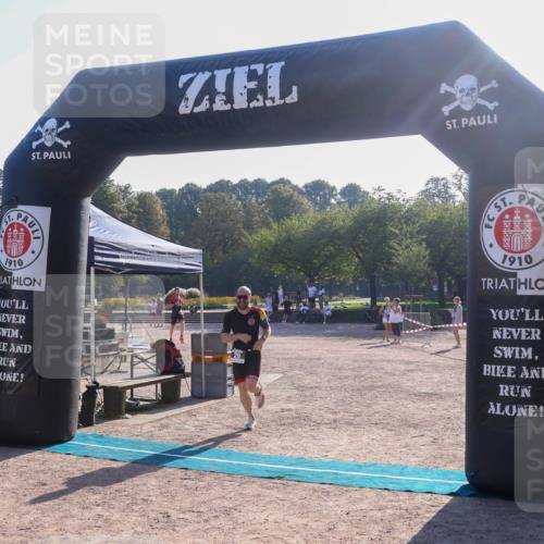 08.09.2024 - Stadtparktriathlon Luisa Fischer http://msf.ph/oto/7031790 08.09.2024 09:41:36 Ziel 29, 41 meine-sportfotos.de