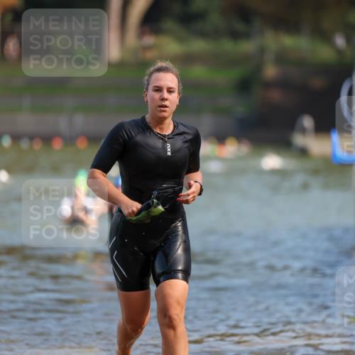 08.09.2024 - Stadtparktriathlon Michael Strokosch http://msf.ph/oto/7031821 08.09.2024 11:12:25 Schwimmen 624, 641 meine-sportfotos.de