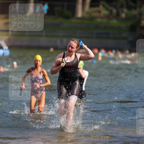 08.09.2024 - Stadtparktriathlon Michael Strokosch http://msf.ph/oto/7031844 08.09.2024 11:12:34 Schwimmen 598, 641, 647, 657 meine-sportfotos.de