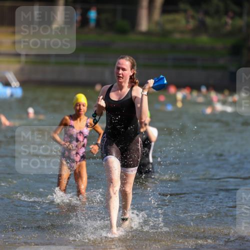 08.09.2024 - Stadtparktriathlon Michael Strokosch http://msf.ph/oto/7031848 08.09.2024 11:12:34 Schwimmen 598, 641, 647, 657 meine-sportfotos.de