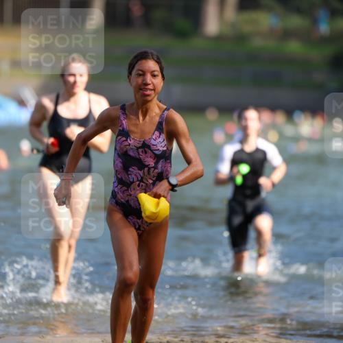 08.09.2024 - Stadtparktriathlon Michael Strokosch http://msf.ph/oto/7031856 08.09.2024 11:12:39 Schwimmen 598, 641, 647, 657 meine-sportfotos.de