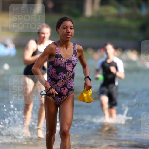 08.09.2024 - Stadtparktriathlon Michael Strokosch http://msf.ph/oto/7031859 08.09.2024 11:12:39 Schwimmen 598, 641, 647, 657 meine-sportfotos.de