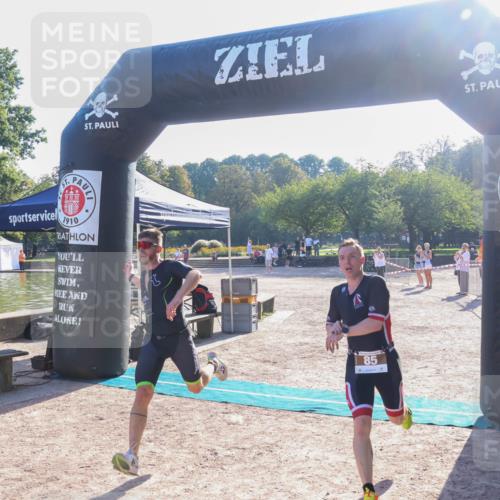 08.09.2024 - Stadtparktriathlon Luisa Fischer http://msf.ph/oto/7031860 08.09.2024 09:42:11 Ziel 76, 85 meine-sportfotos.de