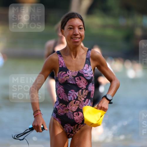 08.09.2024 - Stadtparktriathlon Michael Strokosch http://msf.ph/oto/7031869 08.09.2024 11:12:41 Schwimmen 598, 647, 657 meine-sportfotos.de