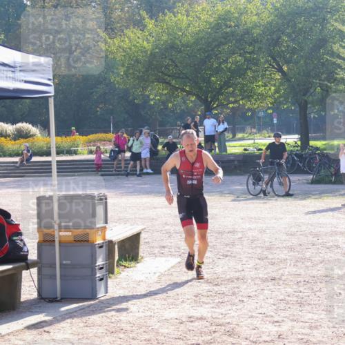 08.09.2024 - Stadtparktriathlon Luisa Fischer http://msf.ph/oto/7031894 08.09.2024 09:42:32 Ziel 22, 32, 40 meine-sportfotos.de