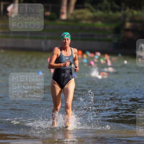 08.09.2024 - Stadtparktriathlon Michael Strokosch http://msf.ph/oto/7031903 08.09.2024 11:13:05 Schwimmen 584, 607, 616 meine-sportfotos.de