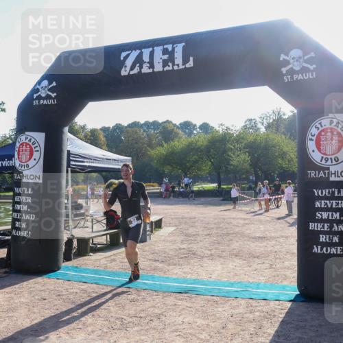 08.09.2024 - Stadtparktriathlon Luisa Fischer http://msf.ph/oto/7031921 08.09.2024 09:42:37 Ziel 32, 40 meine-sportfotos.de