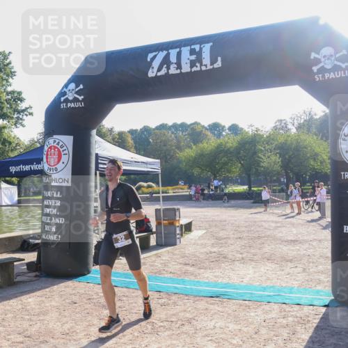 08.09.2024 - Stadtparktriathlon Luisa Fischer http://msf.ph/oto/7031923 08.09.2024 09:42:37 Ziel 32, 40 meine-sportfotos.de