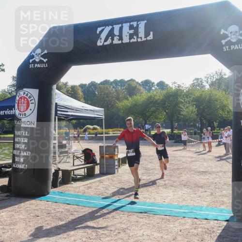 08.09.2024 - Stadtparktriathlon Luisa Fischer http://msf.ph/oto/7031960 08.09.2024 09:43:11 Ziel 21, 27, 63 meine-sportfotos.de