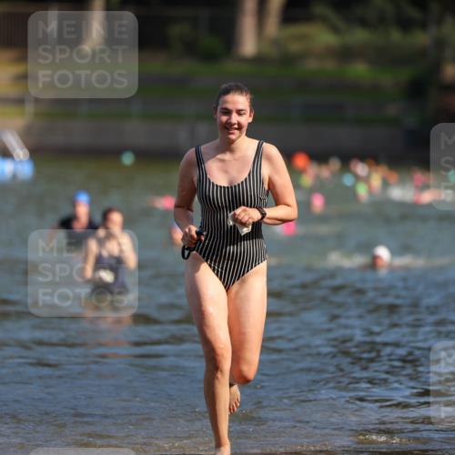 08.09.2024 - Stadtparktriathlon Michael Strokosch http://msf.ph/oto/7031961 08.09.2024 11:13:15 Schwimmen 607, 616 meine-sportfotos.de