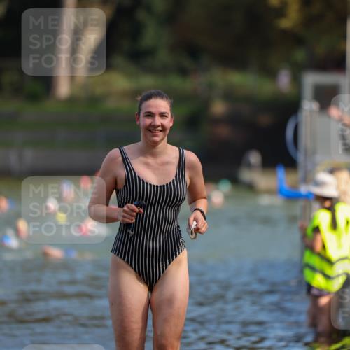 08.09.2024 - Stadtparktriathlon Michael Strokosch http://msf.ph/oto/7031969 08.09.2024 11:13:17 Schwimmen 616, 632 meine-sportfotos.de