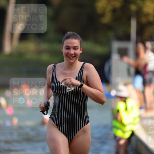 08.09.2024 - Stadtparktriathlon Michael Strokosch http://msf.ph/oto/7031976 08.09.2024 11:13:18 Schwimmen 616, 632 meine-sportfotos.de