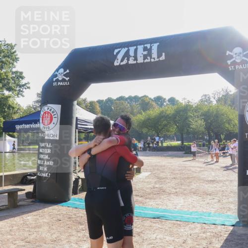 08.09.2024 - Stadtparktriathlon Luisa Fischer http://msf.ph/oto/7031978 08.09.2024 09:43:14 Ziel 21, 27, 63 meine-sportfotos.de