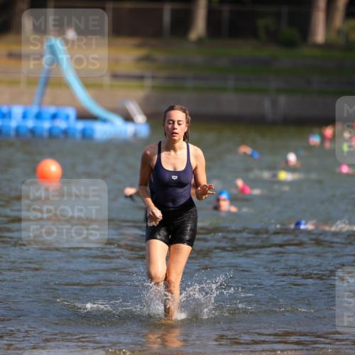 08.09.2024 - Stadtparktriathlon Michael Strokosch http://msf.ph/oto/7031986 08.09.2024 11:13:25 Schwimmen 632, 648 meine-sportfotos.de