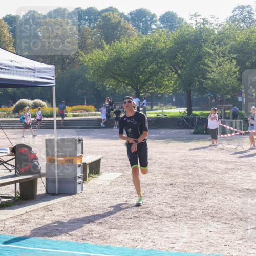 08.09.2024 - Stadtparktriathlon Luisa Fischer http://msf.ph/oto/7031993 08.09.2024 09:43:22 Ziel 63, 80 meine-sportfotos.de