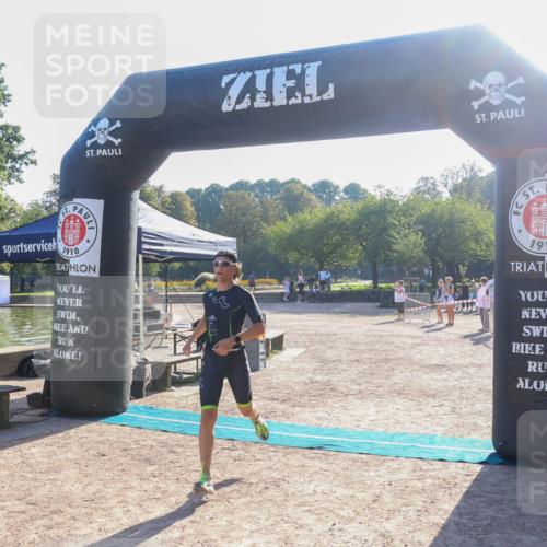 08.09.2024 - Stadtparktriathlon Luisa Fischer http://msf.ph/oto/7031999 08.09.2024 09:43:23 Ziel 63, 80 meine-sportfotos.de