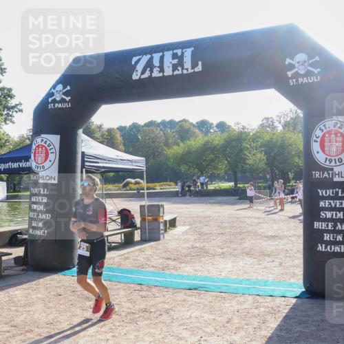 08.09.2024 - Stadtparktriathlon Luisa Fischer http://msf.ph/oto/7032019 08.09.2024 09:43:45 Ziel 25 meine-sportfotos.de