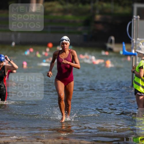 08.09.2024 - Stadtparktriathlon Michael Strokosch http://msf.ph/oto/7032021 08.09.2024 11:13:33 Schwimmen 586, 621, 648 meine-sportfotos.de
